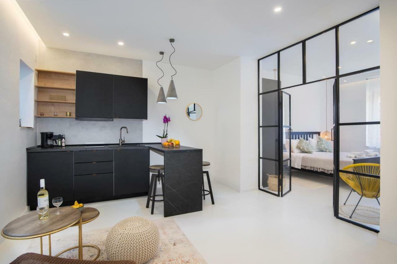Twins Idola Apartments Πούλα Εξωτερικό φωτογραφία