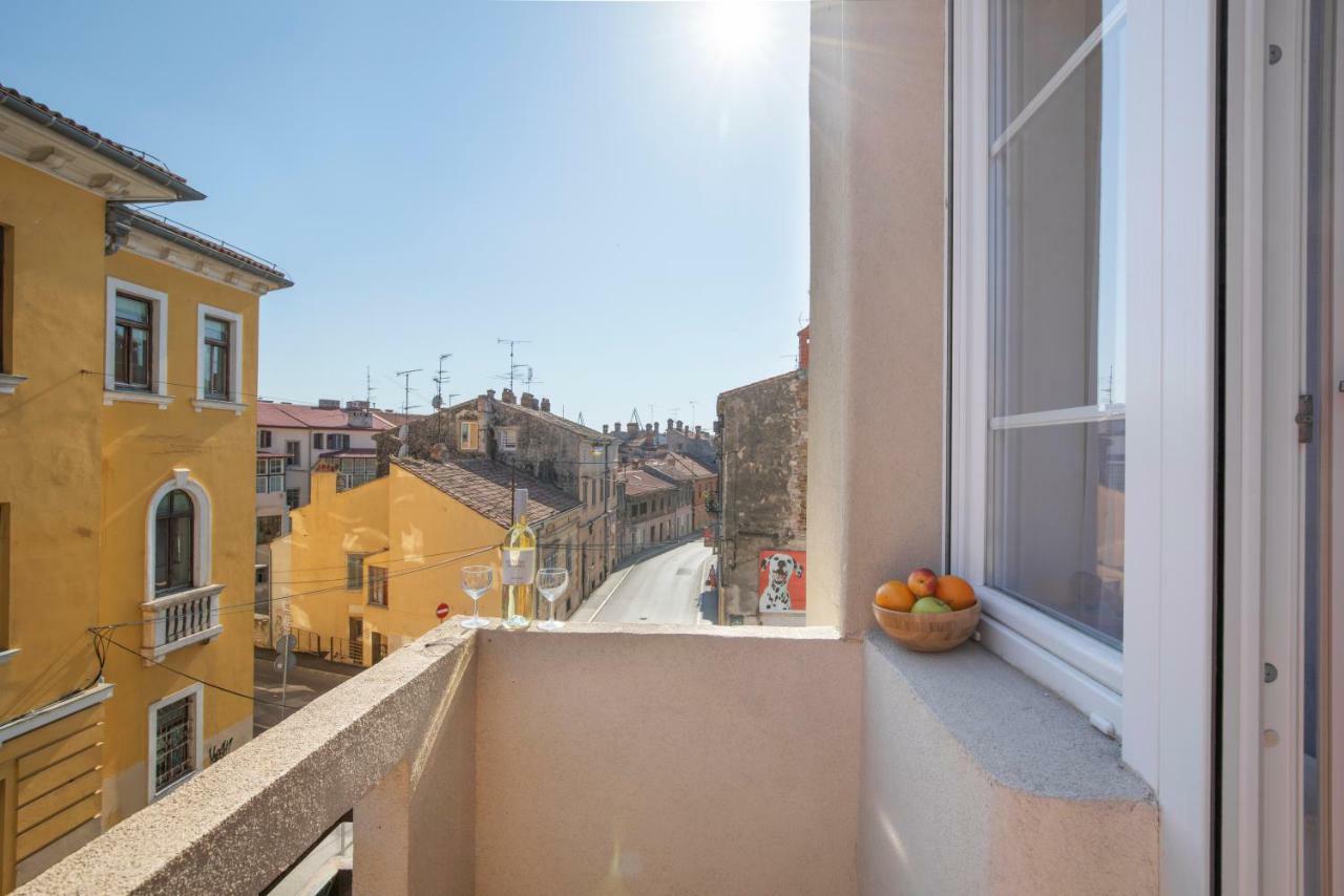 Twins Idola Apartments Πούλα Εξωτερικό φωτογραφία